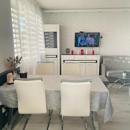 Appartement Mieszkanie, Kawalerka Na Wynajem Kilkudniowy Budynek 48 Mieszkanie Nr20