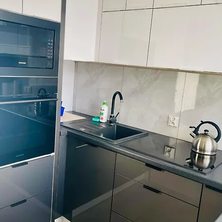 Mieszkanie, Kawalerka Na Wynajem Kilkudniowy Budynek 48 Mieszkanie Nr20